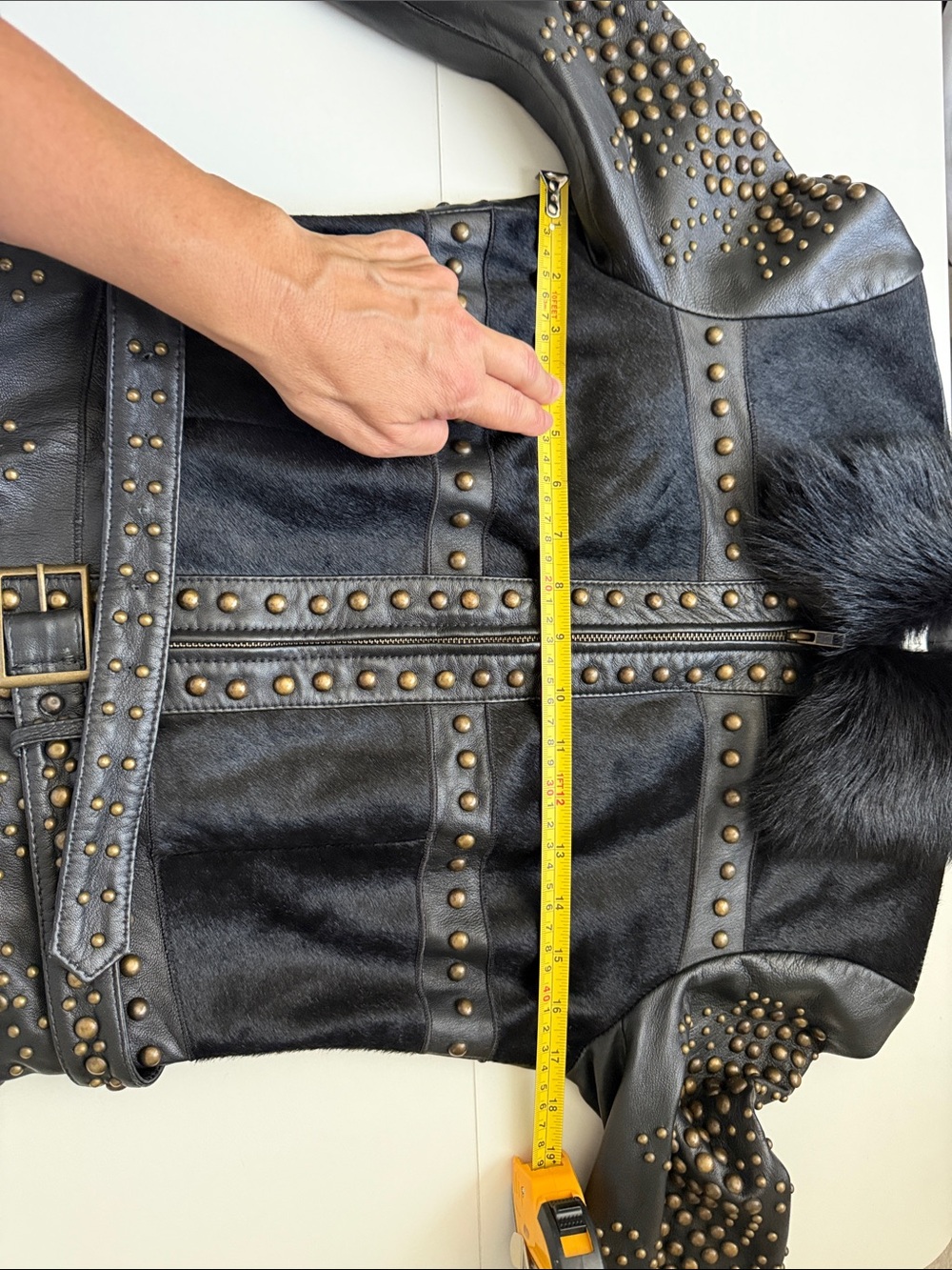 RARE Vintage CACHÉ Studded Leather Cowhide Fur Jacket Y2K Archival Mob Wife - Picture 12 of 14